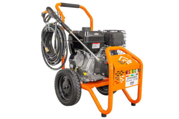 Proffesional pressure washer
